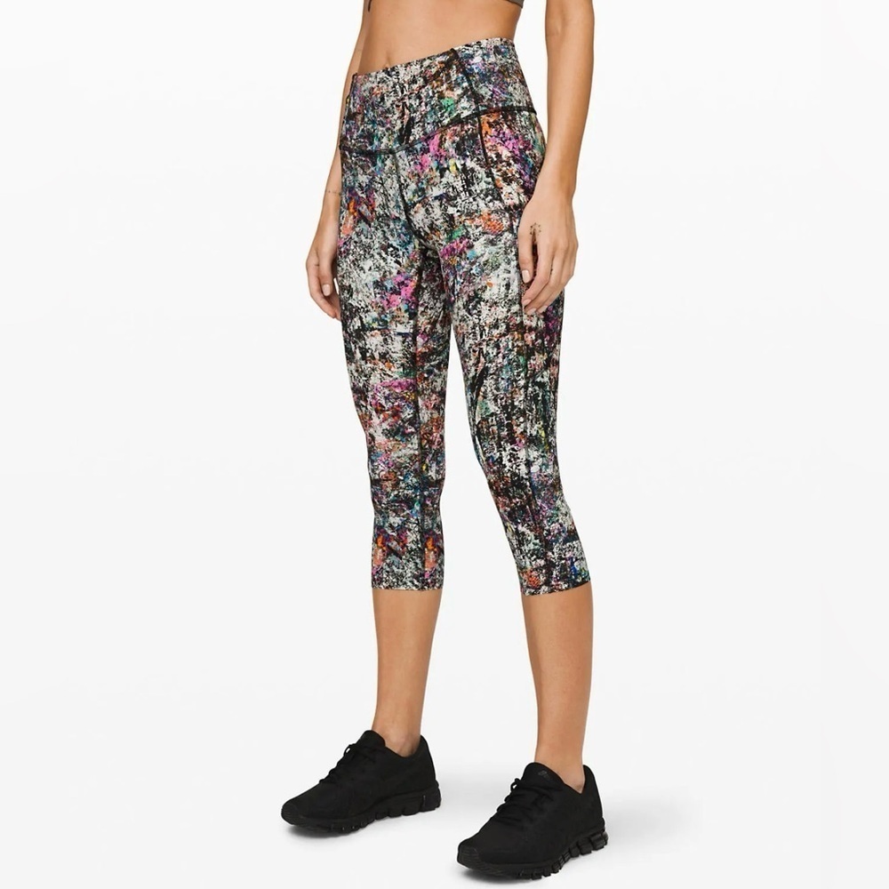 Lululemon “Fast and Free” High rise cropped 23” legging in multicolor, workout